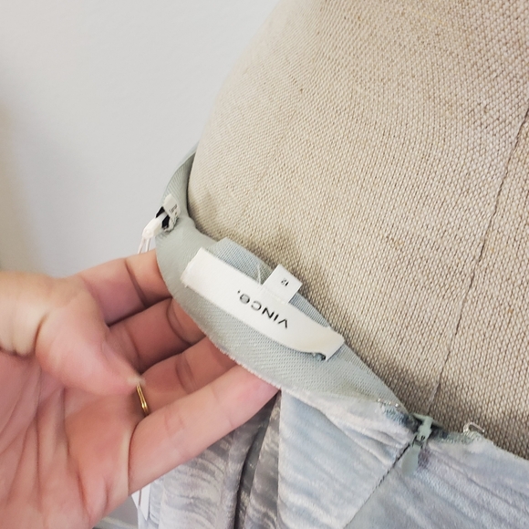 Vince Ruched Velvet Paneled Skirt in Pale Sea Grass Size 12 - Picture 8 of 9